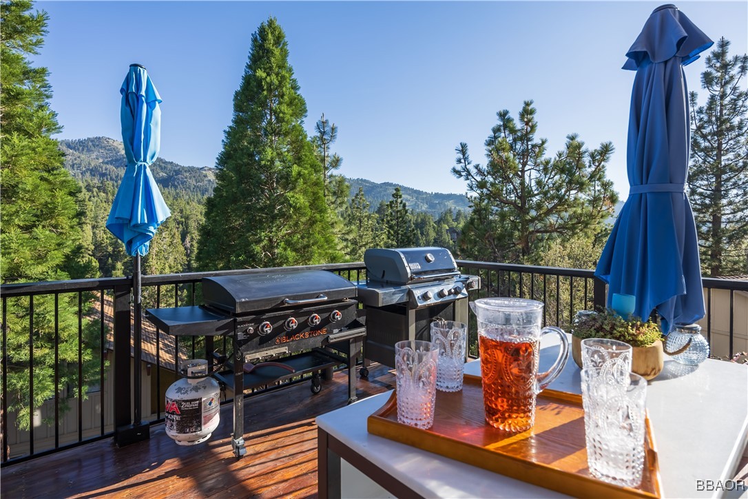 43811 Canyon Crest Drive Property Photo 3