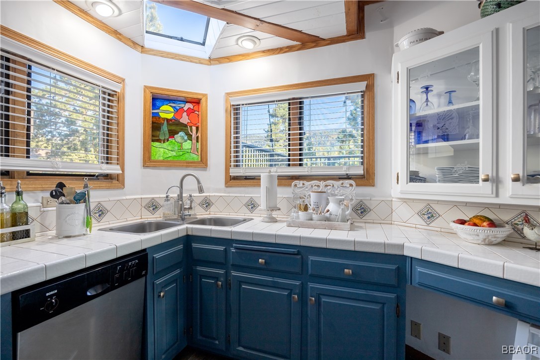 43811 Canyon Crest Drive Property Photo 8