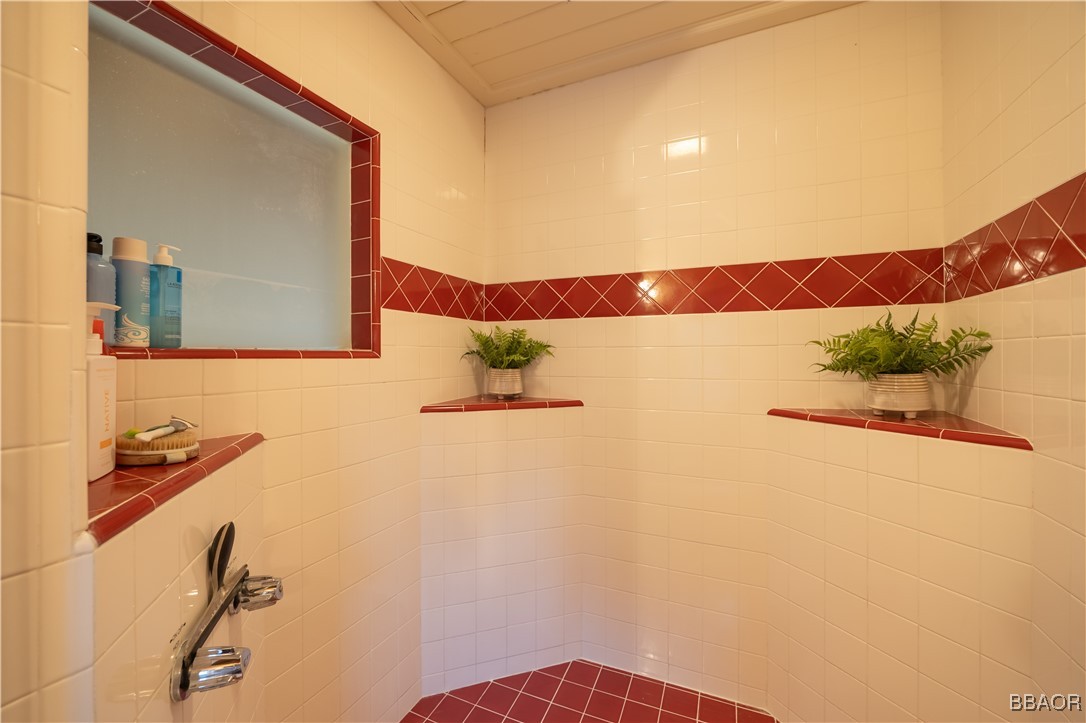 43811 Canyon Crest Drive Property Photo 25