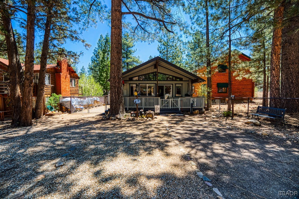 1150 Pine Ridge Lane Property Photo 1
