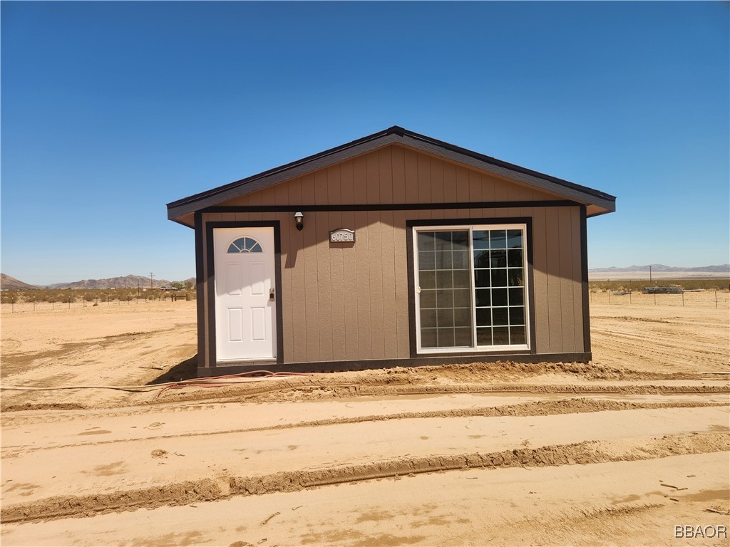 60750 Stagemans Road Property Photo 1