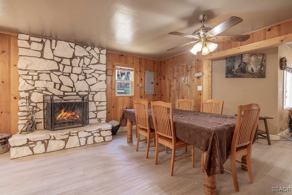 745 Sunset Lane Property Photo 3