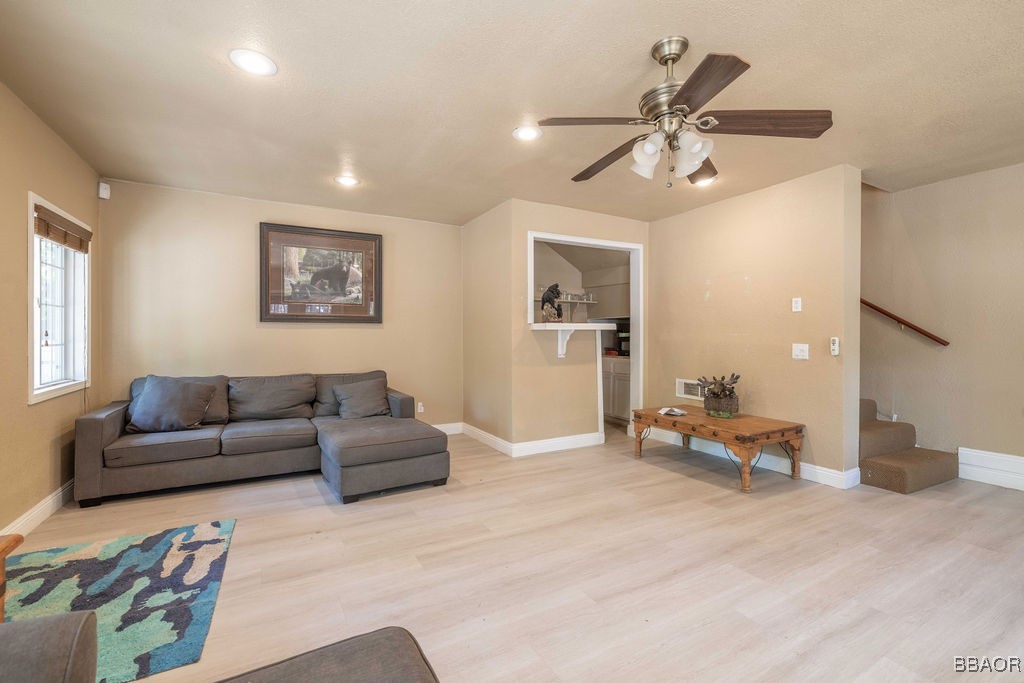 745 Sunset Lane Property Photo 8