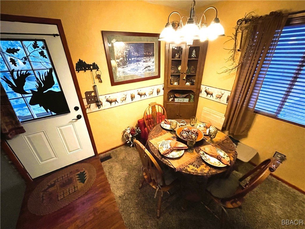 712 Booth Way Property Photo 17