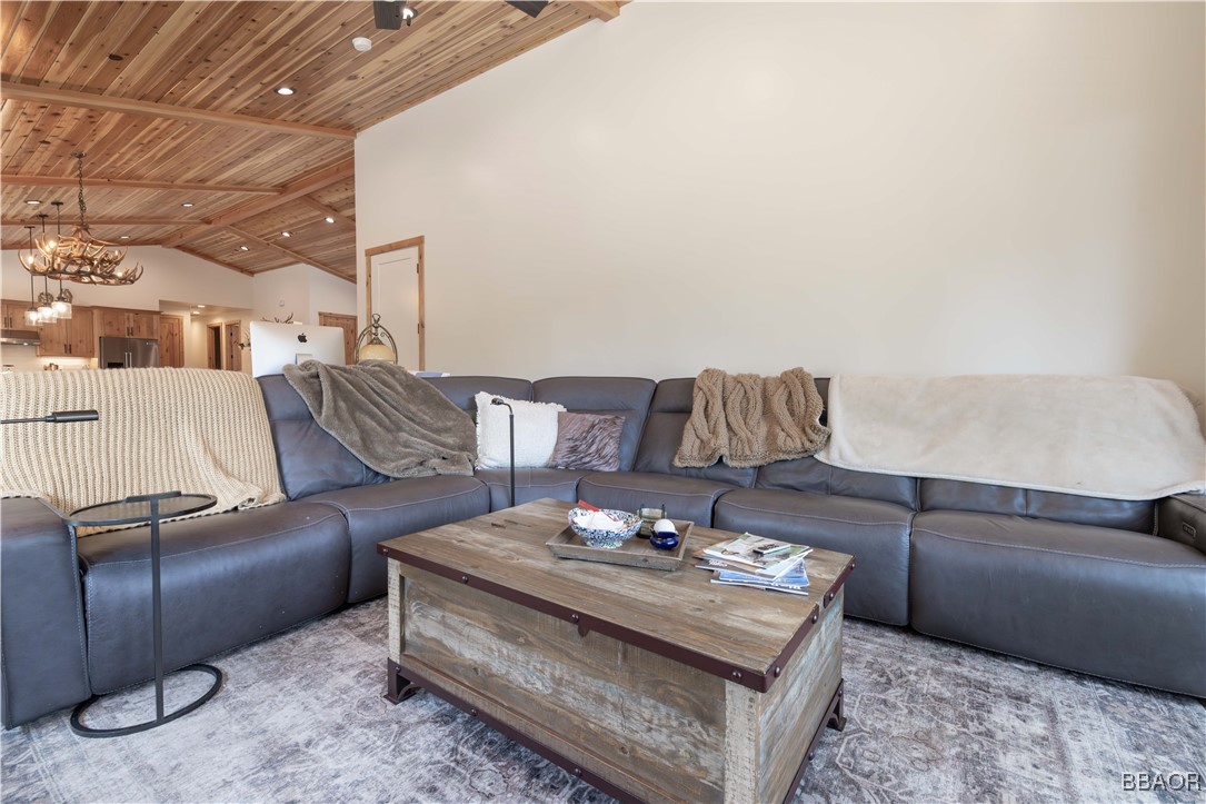 1635 Shenandoah Way Property Photo 11