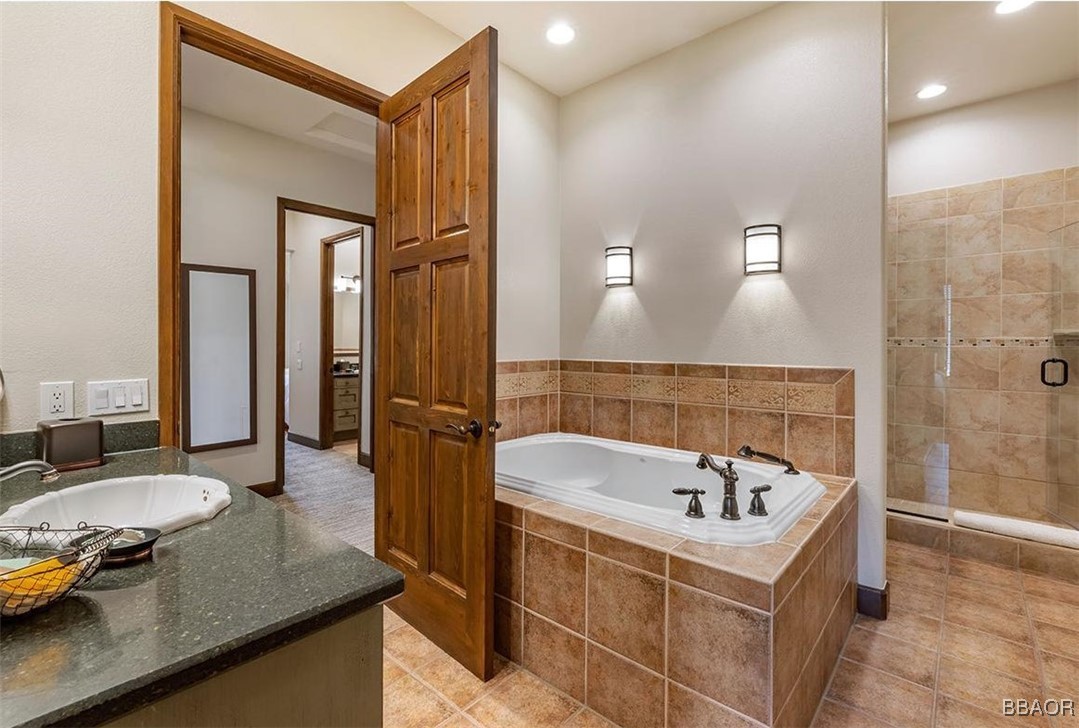 40671 Village Drive 13a Property Photo 10