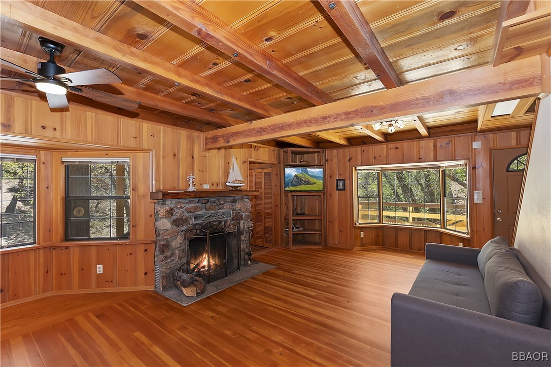 33294 Wild Rose Drive Property Photo 9
