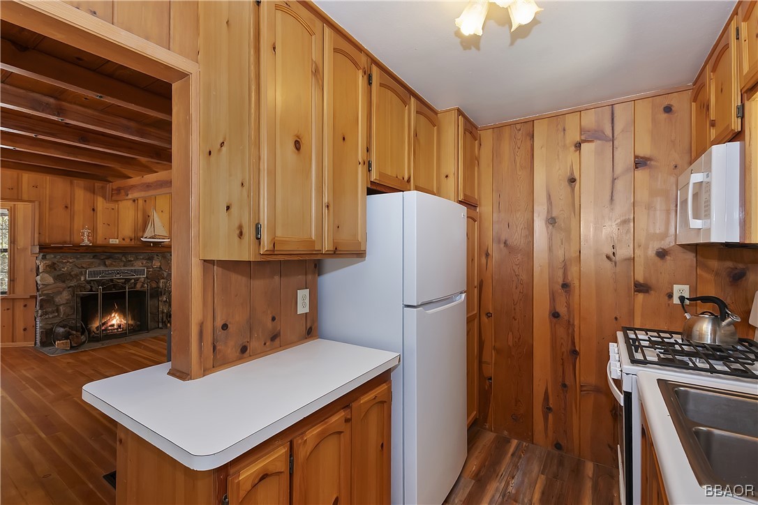 33294 Wild Rose Drive Property Photo 16
