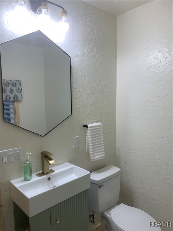 317 Spruce Lane Property Photo 16