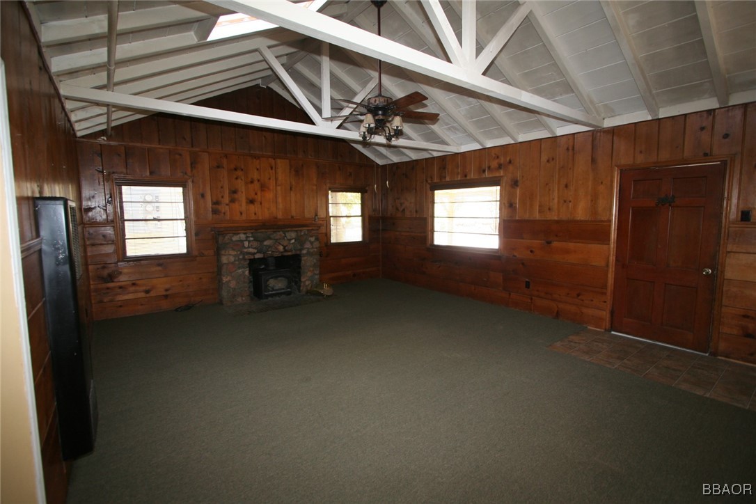 1004 Canyon Road 2 Property Photo 4