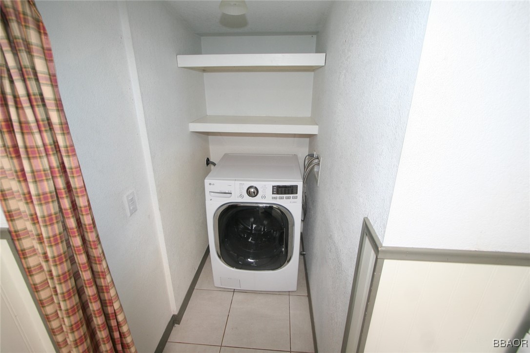 1004 Canyon Road 2 Property Photo 7