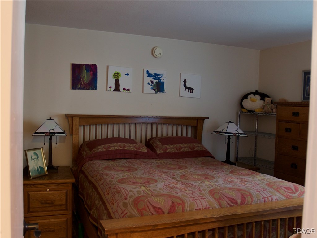 872 Sierra Vista Drive 9 Property Photo 20