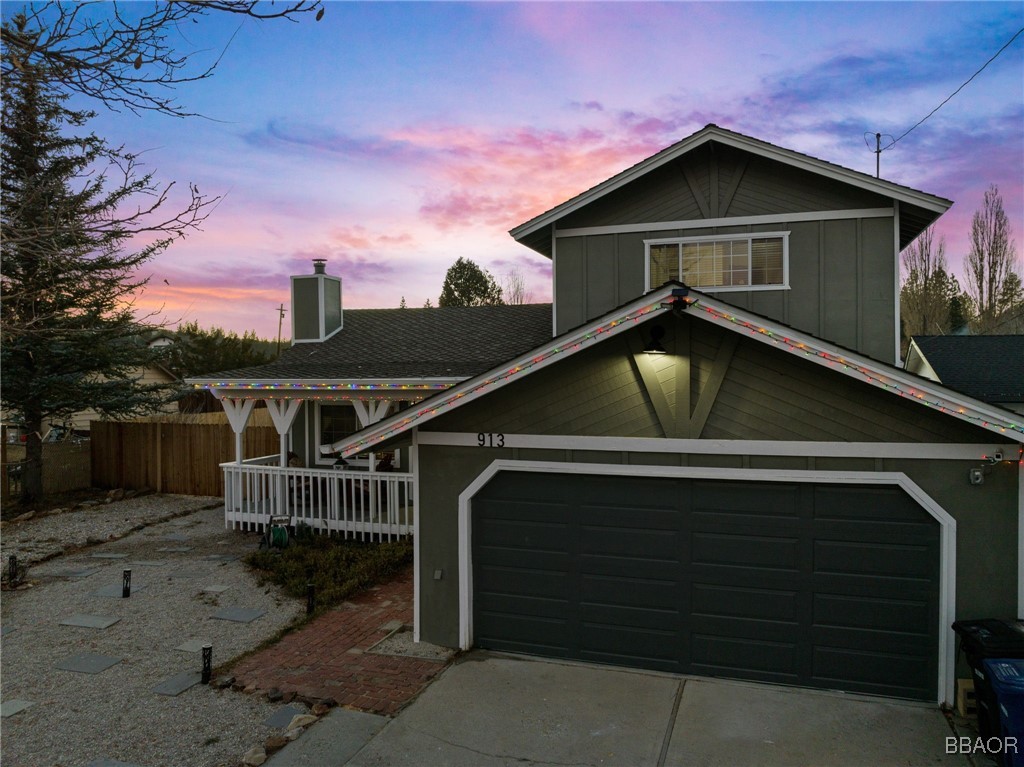 913 Mount Doble Drive Property Photo 4