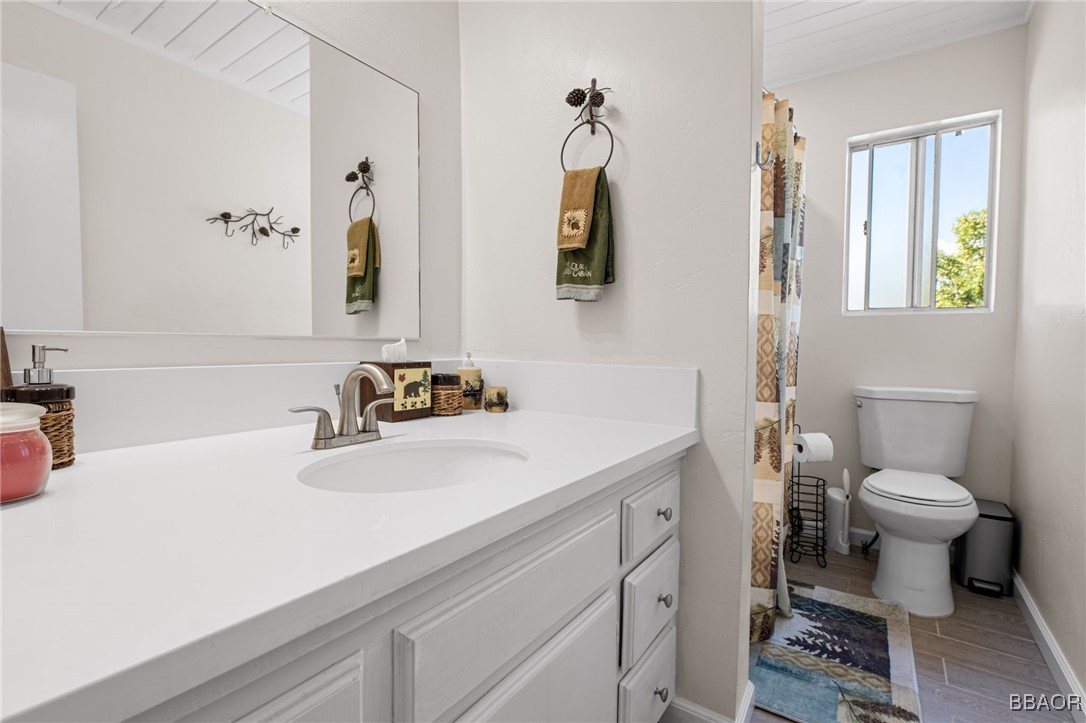 913 Mount Doble Drive Property Photo 26