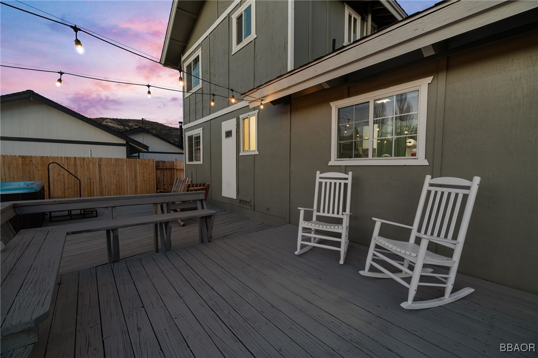 913 Mount Doble Drive Property Photo 47