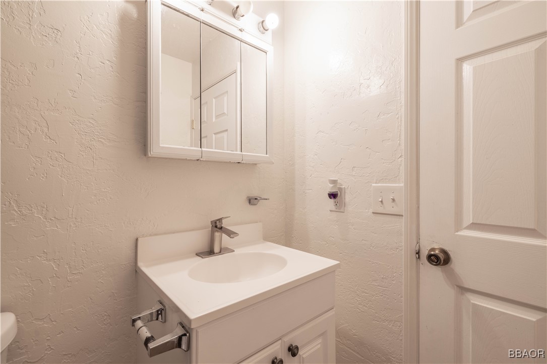 1044 East Country Club Boulevard Property Photo 11