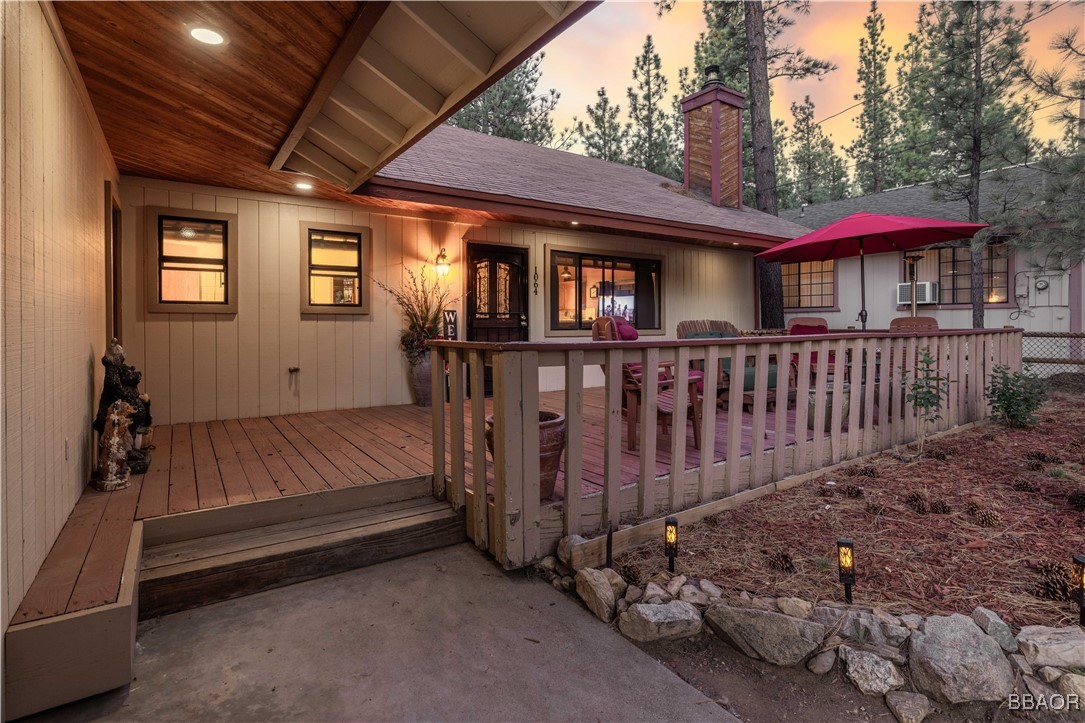 1064 Pine Lane Property Photo 4