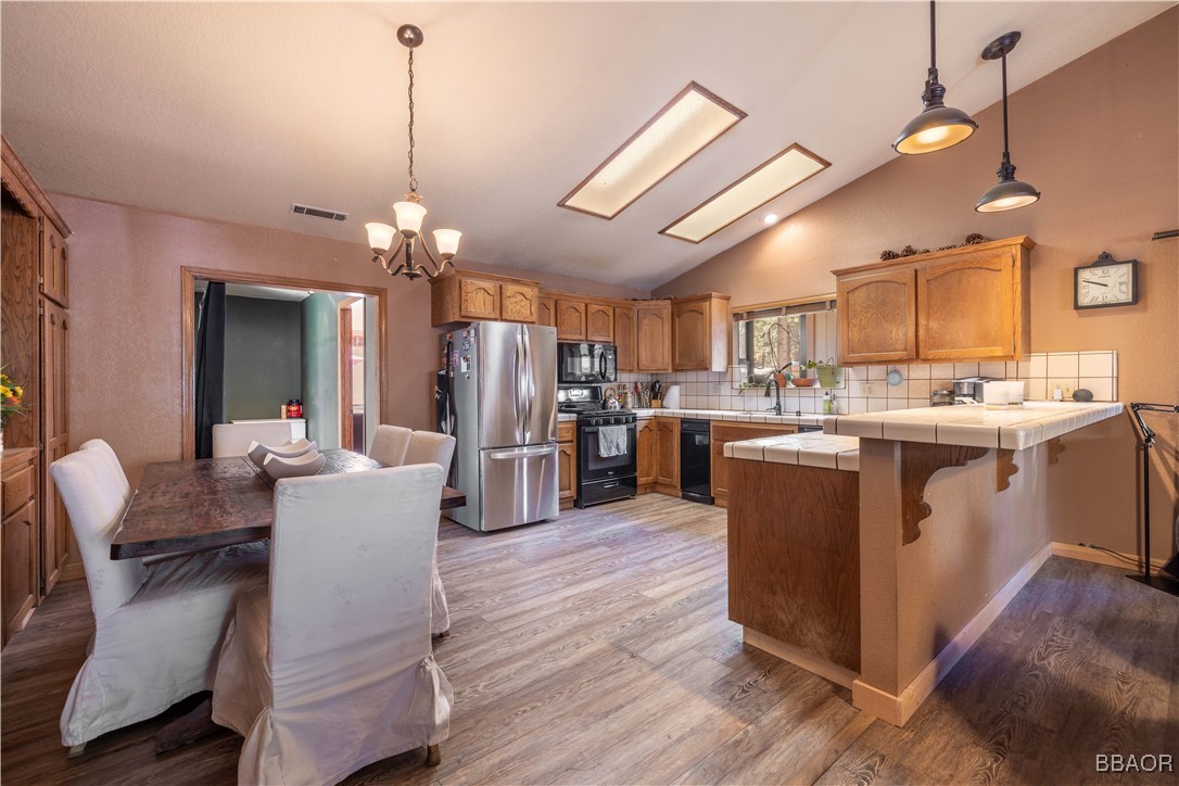1064 Pine Lane Property Photo 16