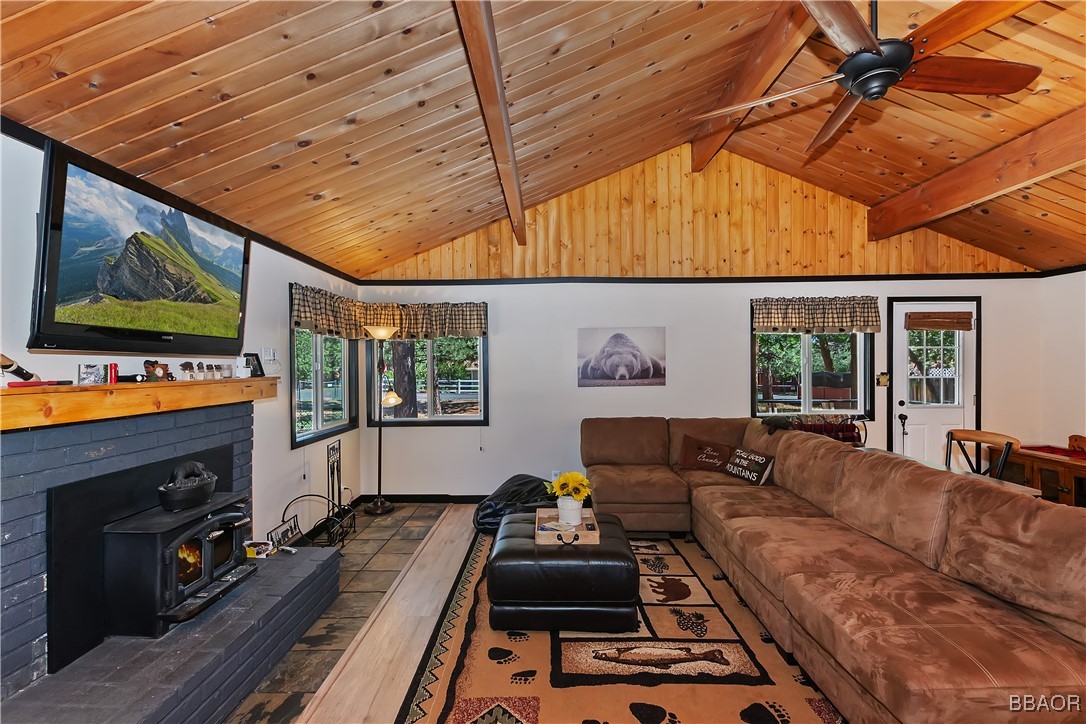 721 Riverside Avenue Property Photo 8