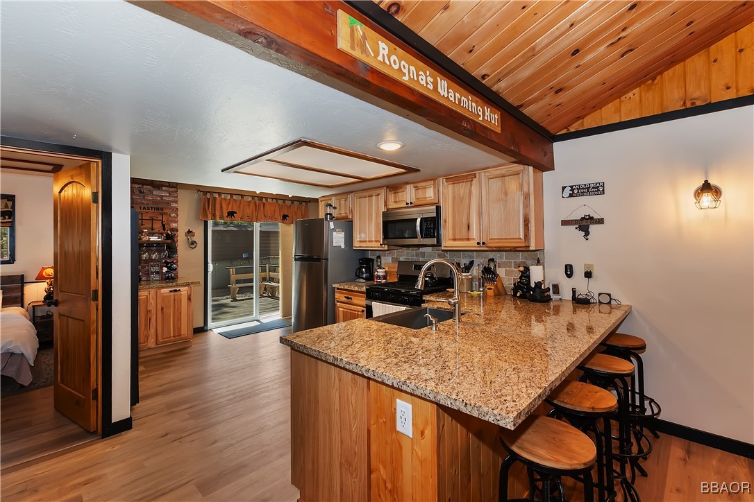721 Riverside Avenue Property Photo 13