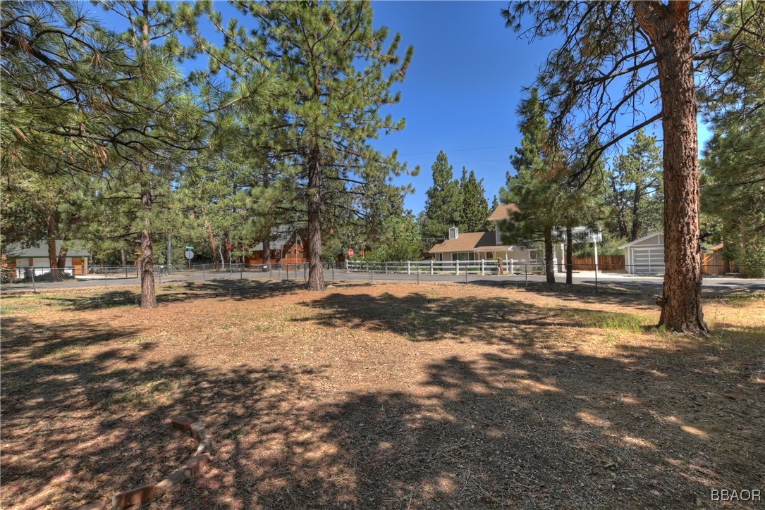 721 Riverside Avenue Property Photo 30