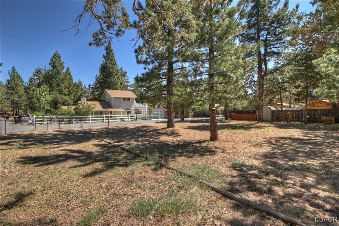 721 Riverside Avenue Property Photo 35