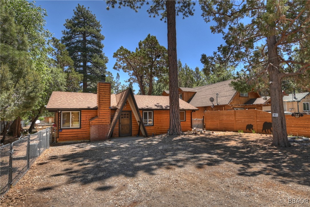 721 Riverside Avenue Property Photo 39