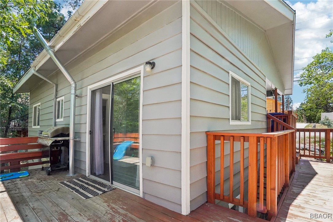 670 Villa Grove Avenue Property Photo 25