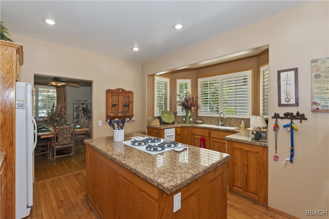 375 Meadow Circle N Property Photo 14