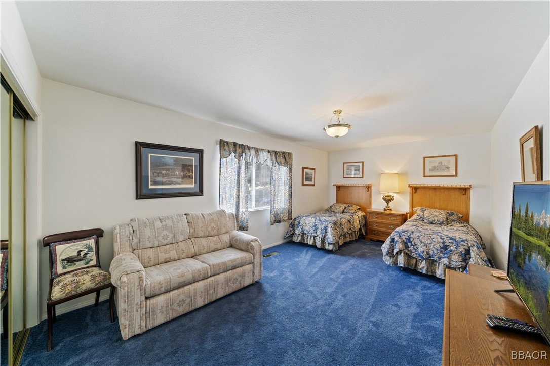 40258 Narrow Lane Property Photo 29