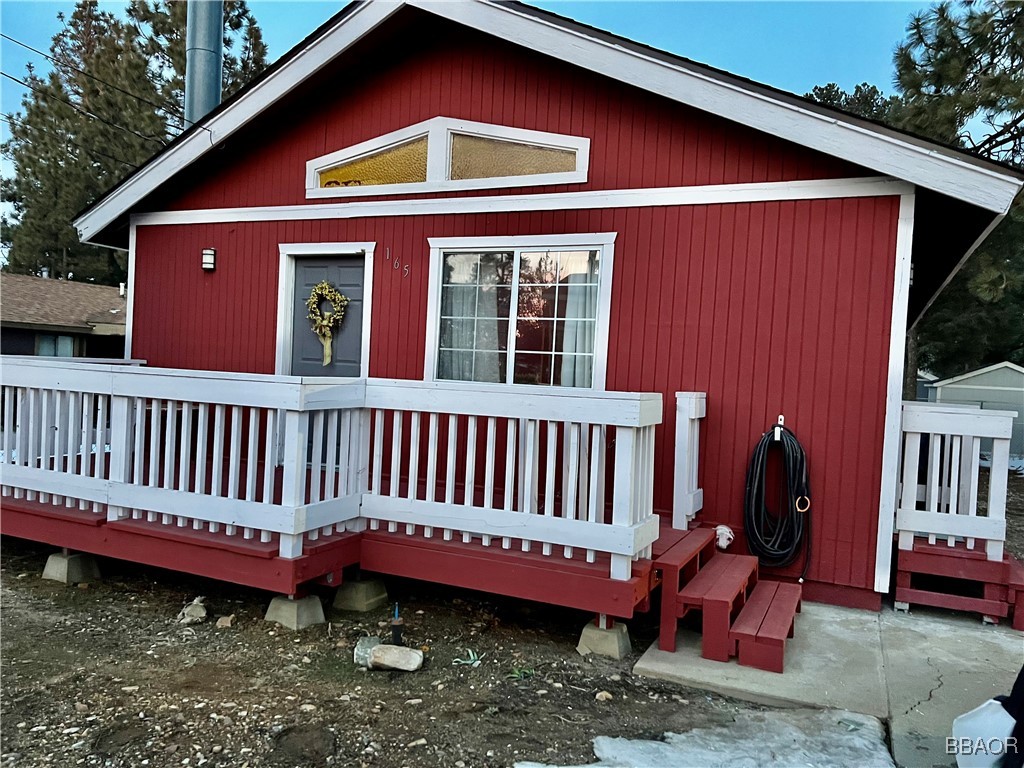 165 Sunset Lane Property Photo 1
