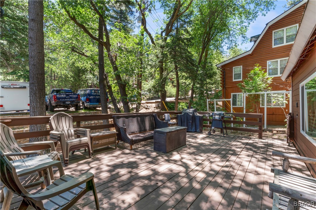 32135 West Drive Property Photo 4