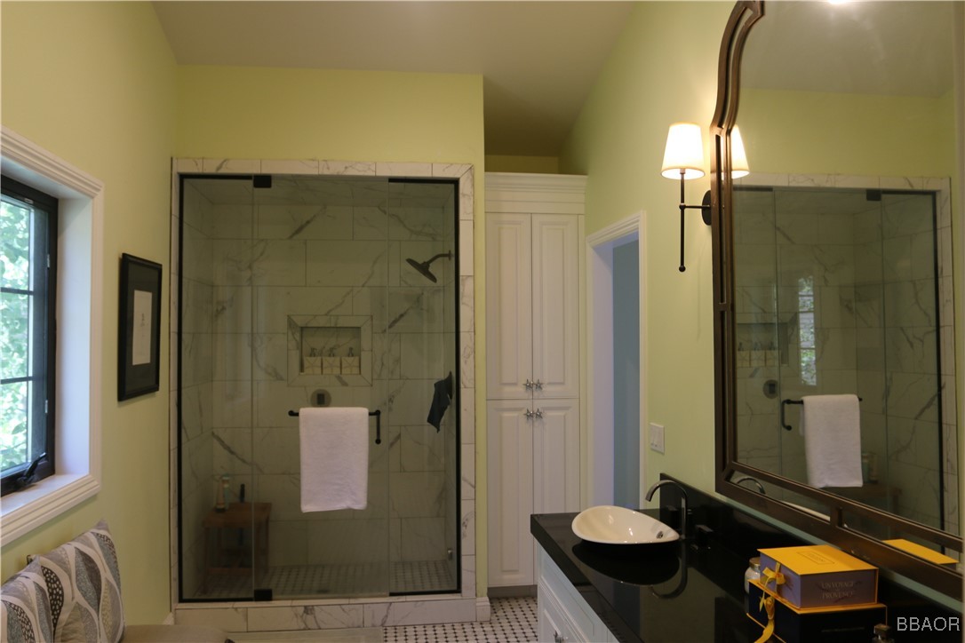 636 Beaumont Lane Property Photo 12