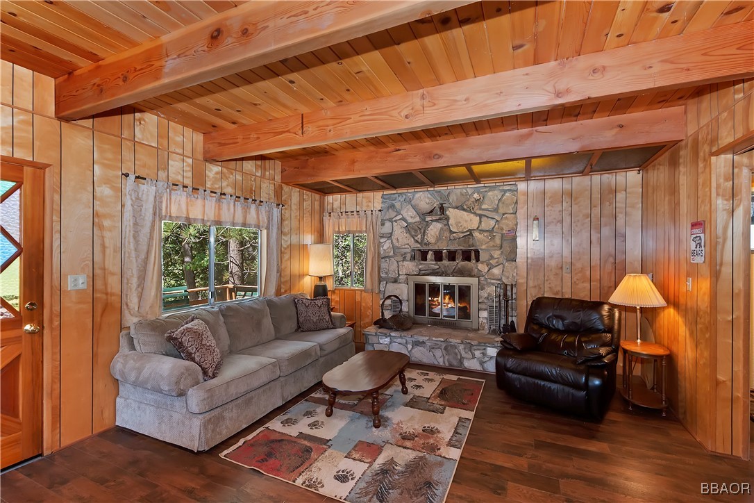 33533 Holcomb Creek Drive Property Photo 4