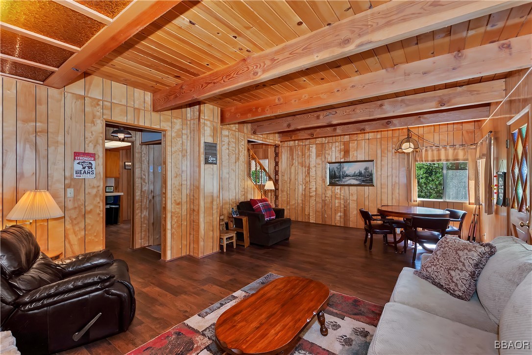 33533 Holcomb Creek Drive Property Photo 6