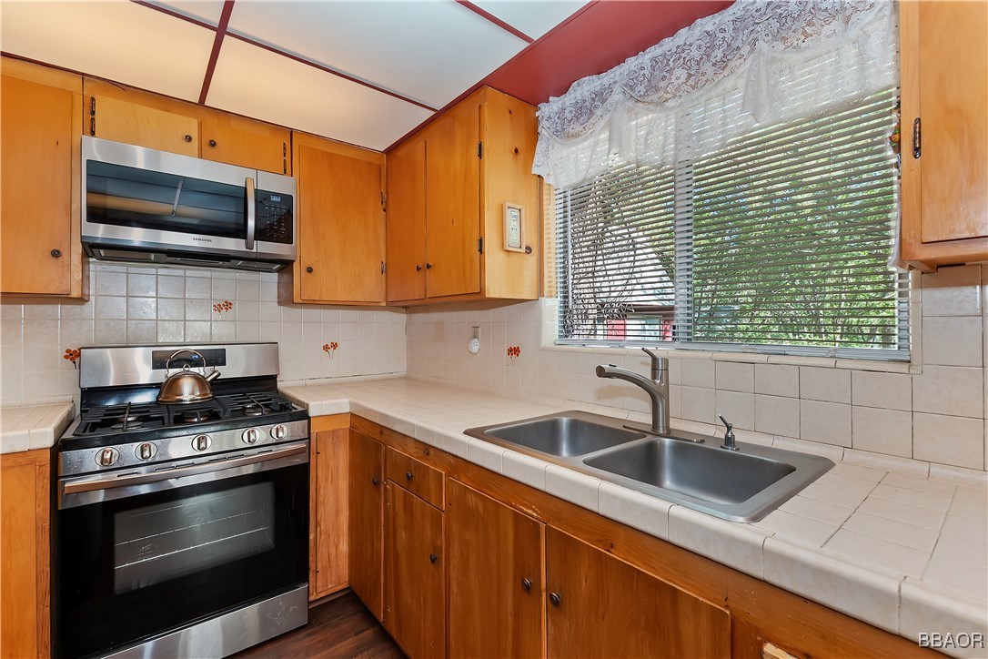 33533 Holcomb Creek Drive Property Photo 13