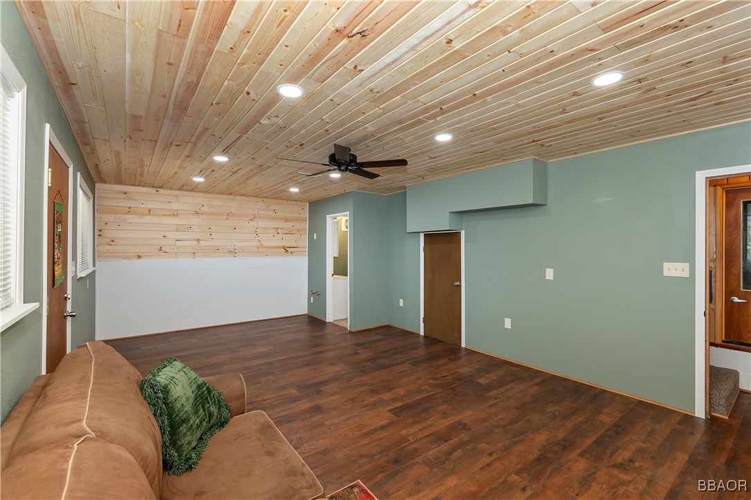 33533 Holcomb Creek Drive Property Photo 27