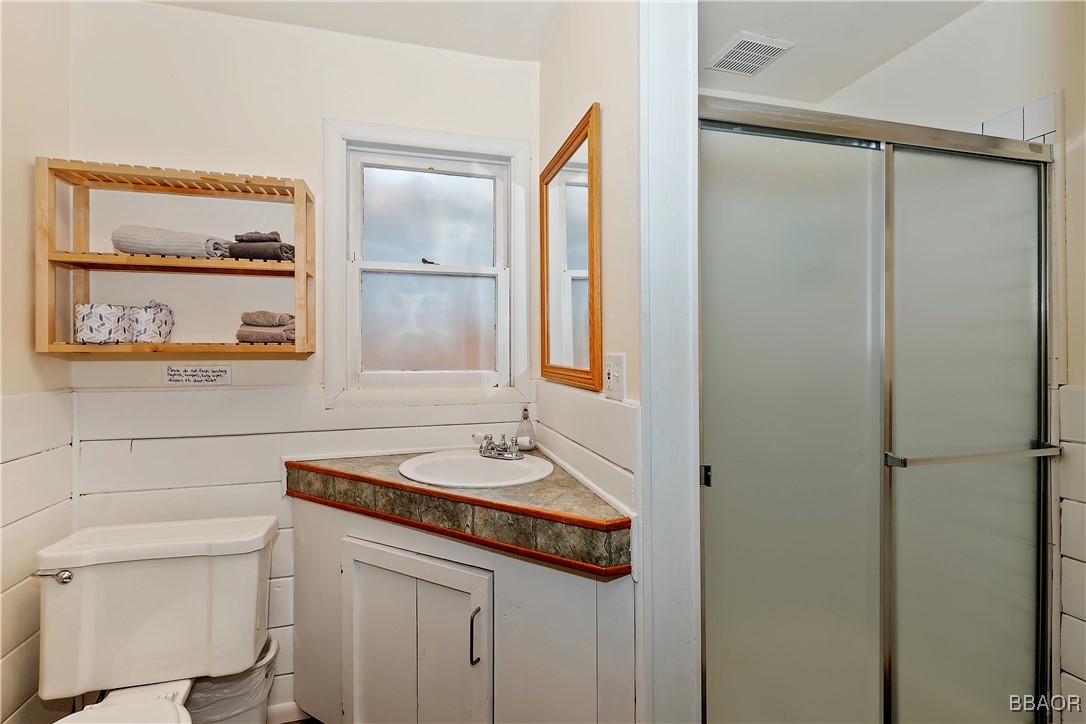669 Main Street Property Photo 22