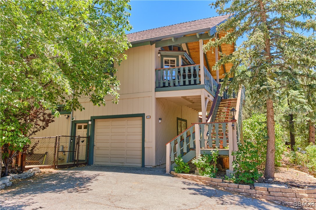 1690 Wolf Road Property Photo 3