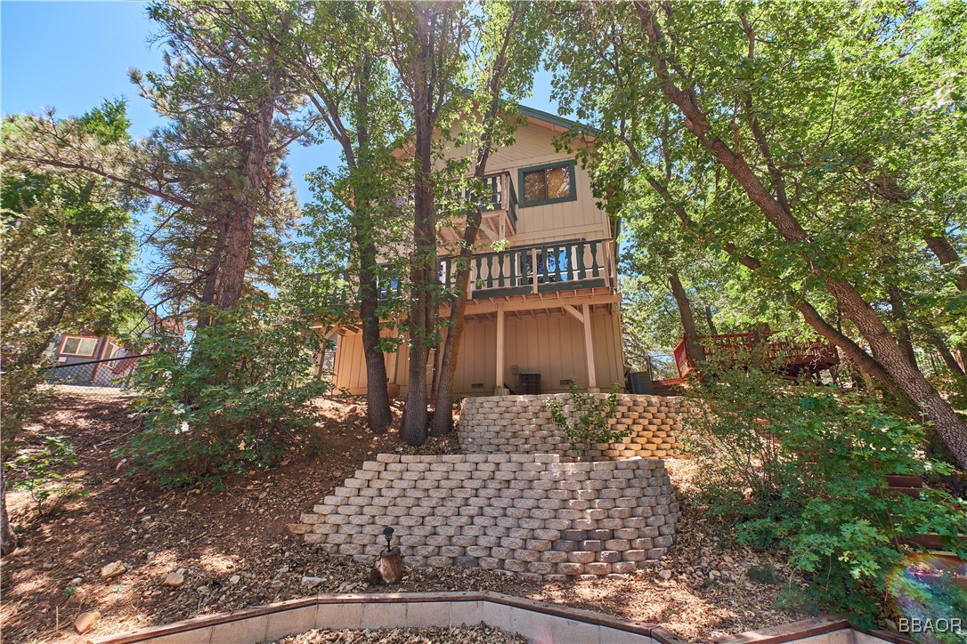 1690 Wolf Road Property Photo 4