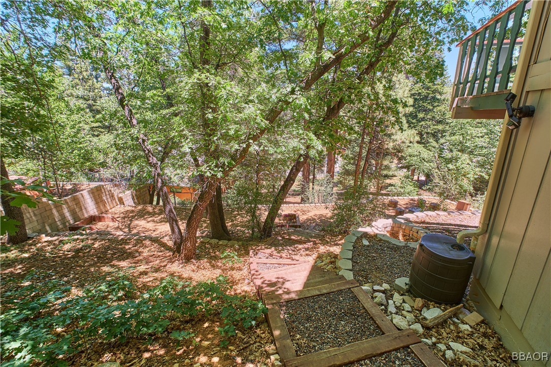 1690 Wolf Road Property Photo 7