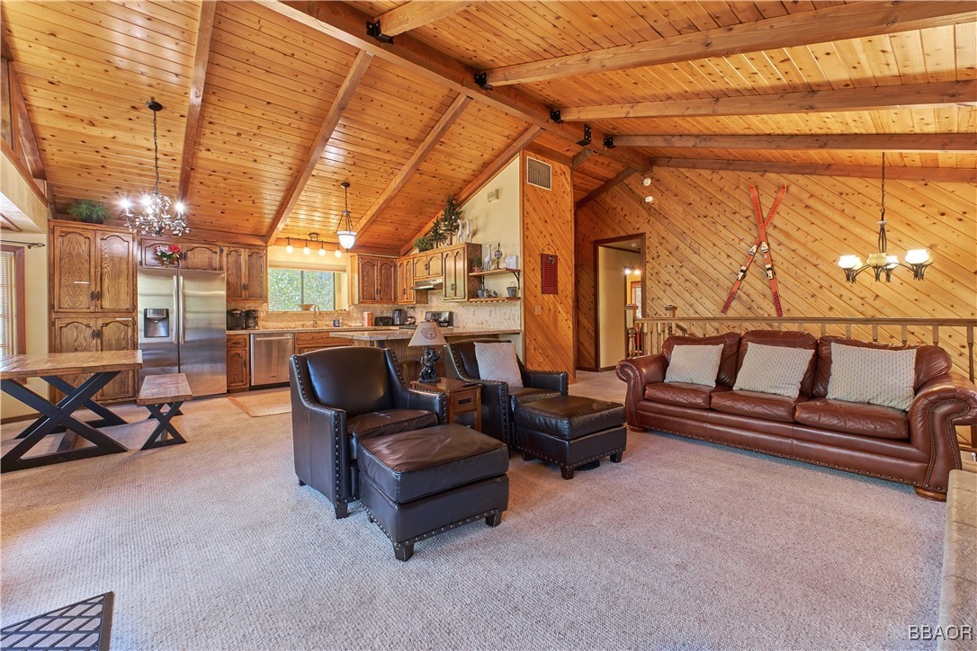 1690 Wolf Road Property Photo 17