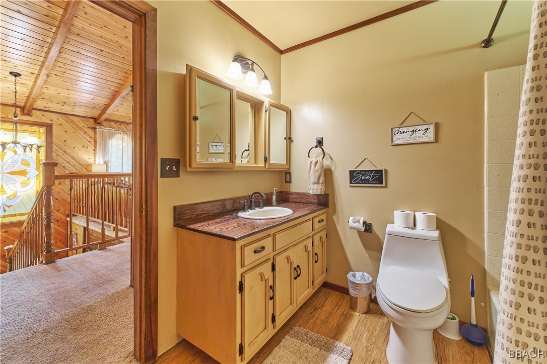 1690 Wolf Road Property Photo 30