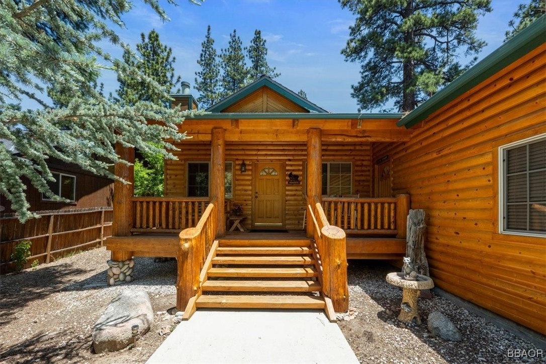 137 Pinon Place Property Photo 1