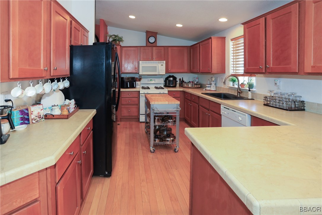 628 Los Angeles Avenue Property Photo 17