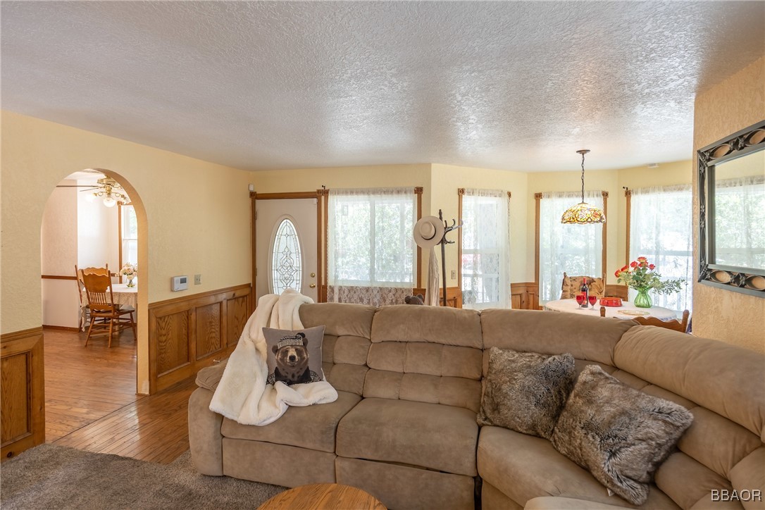 44284 Barton Lane Property Photo 11