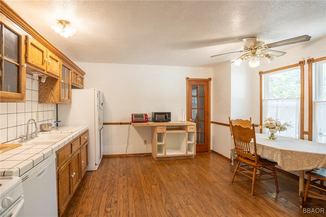 44284 Barton Lane Property Photo 12