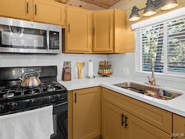 347 Spruce Lane Property Photo 13