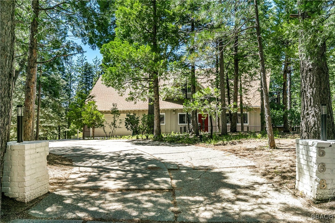 568 Grass Valley Road Property Photo 13