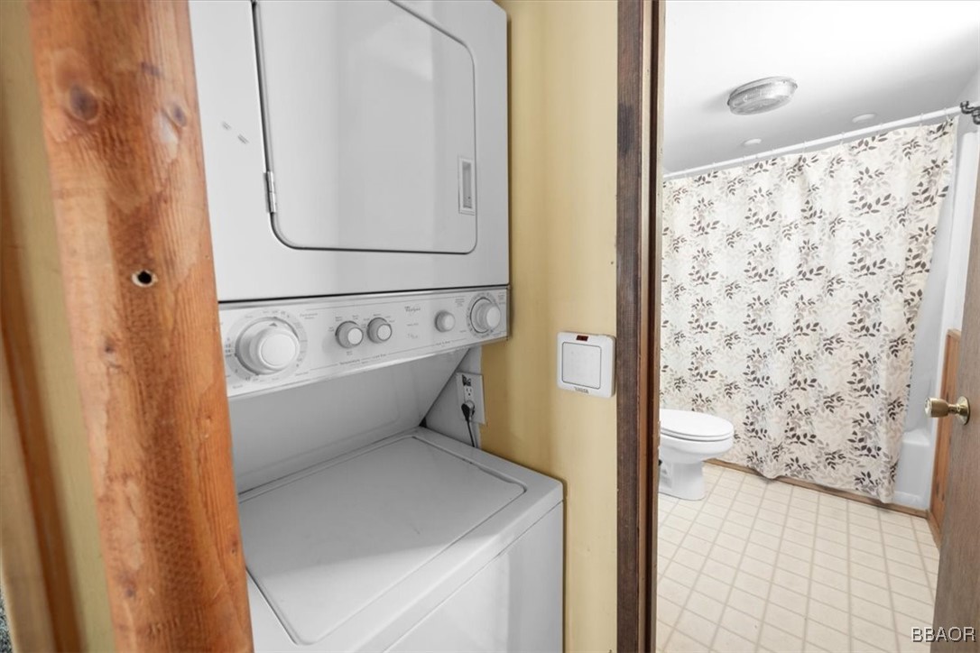 477 Los Angeles Avenue Property Photo 12